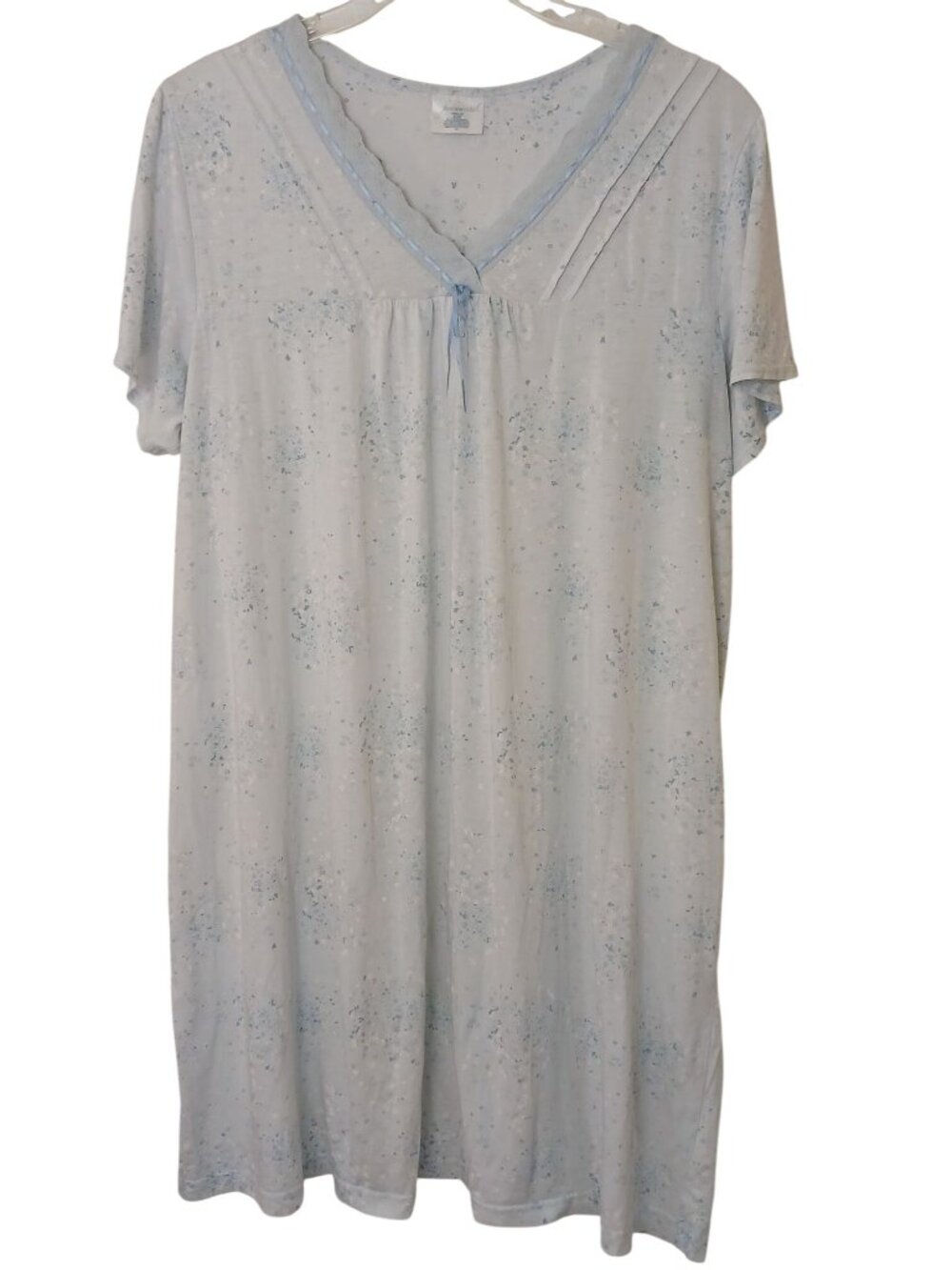 Light Blue Floral V-Neck Nightgown Womens 1X Fundamentals Short Sleeve #D-40